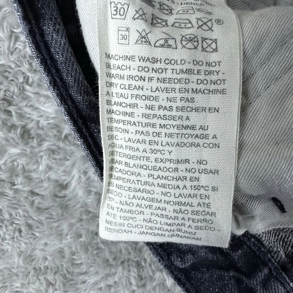 Levi's Women 27 Ribcage Straight Wellthread Black Denim Jeans Hemp‎ Cotton Blend